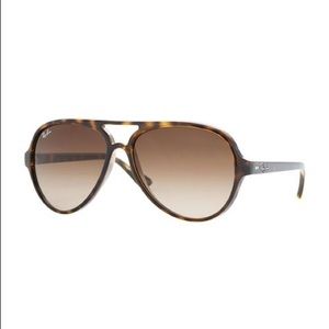 Ray-Ban CATS 5000 Sunglasses